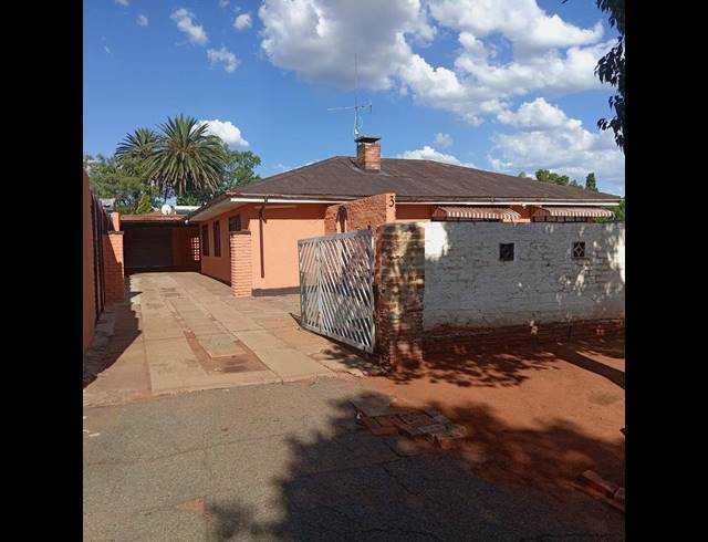 3 BEDROOM HOUSE FOR SALE IN VANDERBIJLPARK CW 6